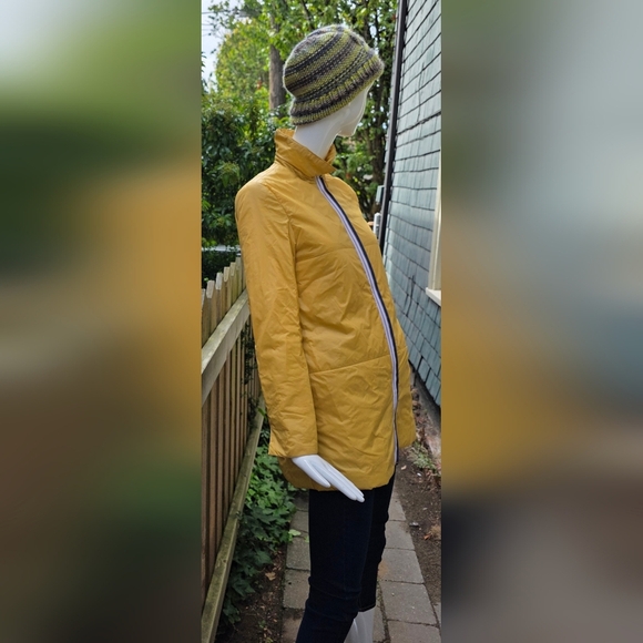 Cozy bright Yargici Light Quilted Yellow Zip Up Jacket With Pockets..small - Picture 2 of 12